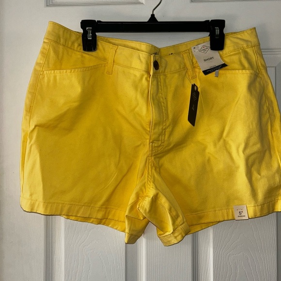 St. John's Bay Pants - St. John's Bay NWT Mid Rise Yellow Shorts 5” inseam